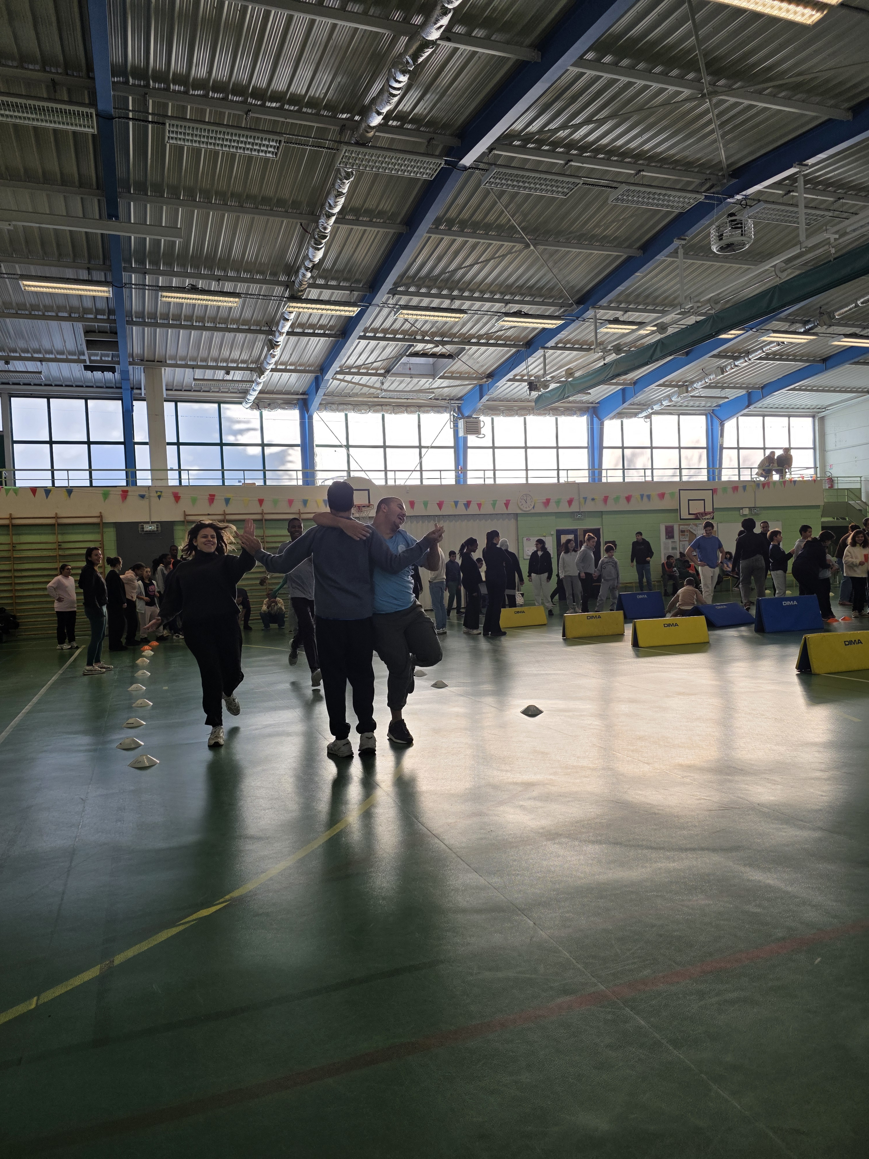 Collaborateurs lors d_une action handisport1