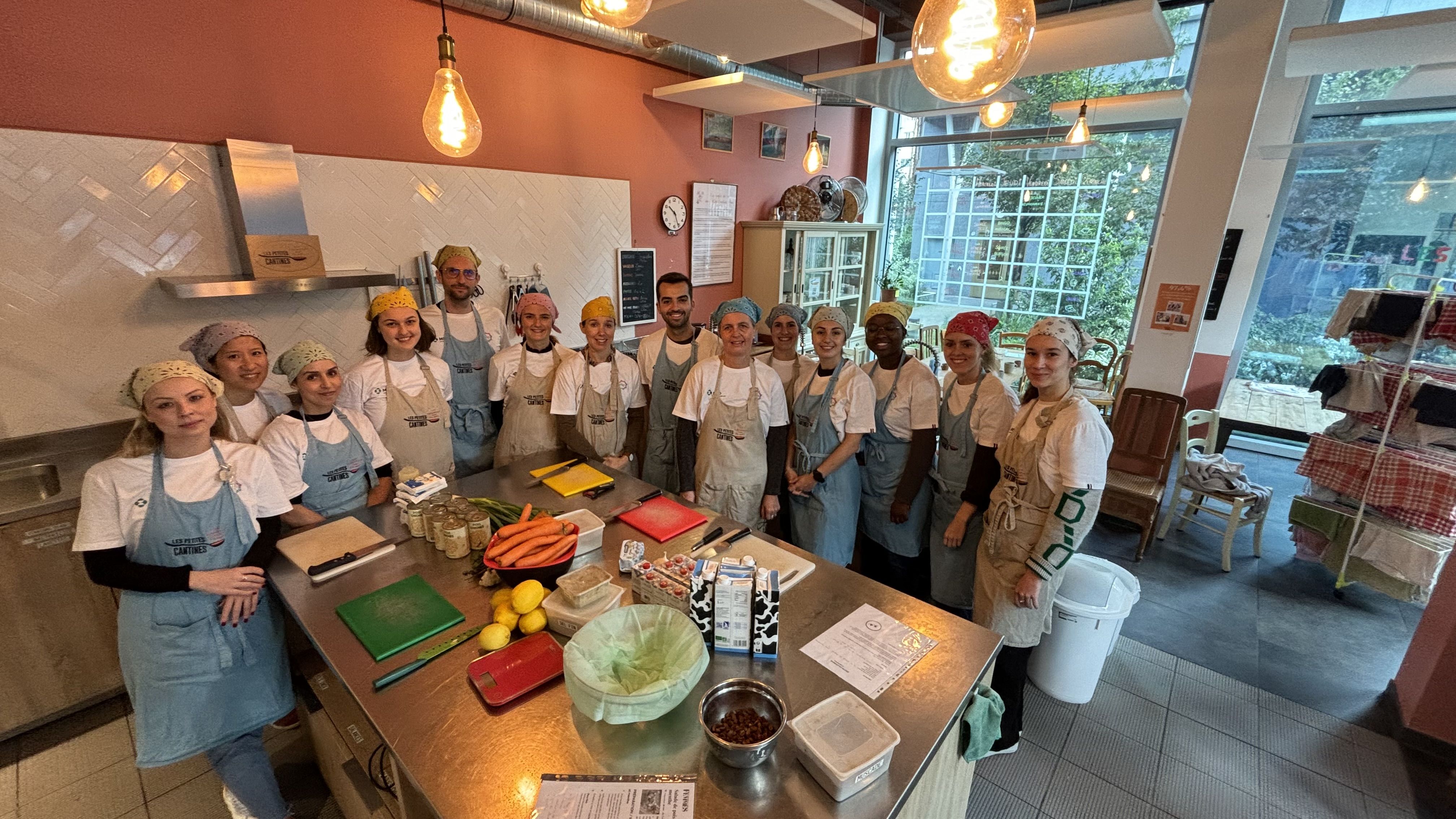preparation de repas en groupe