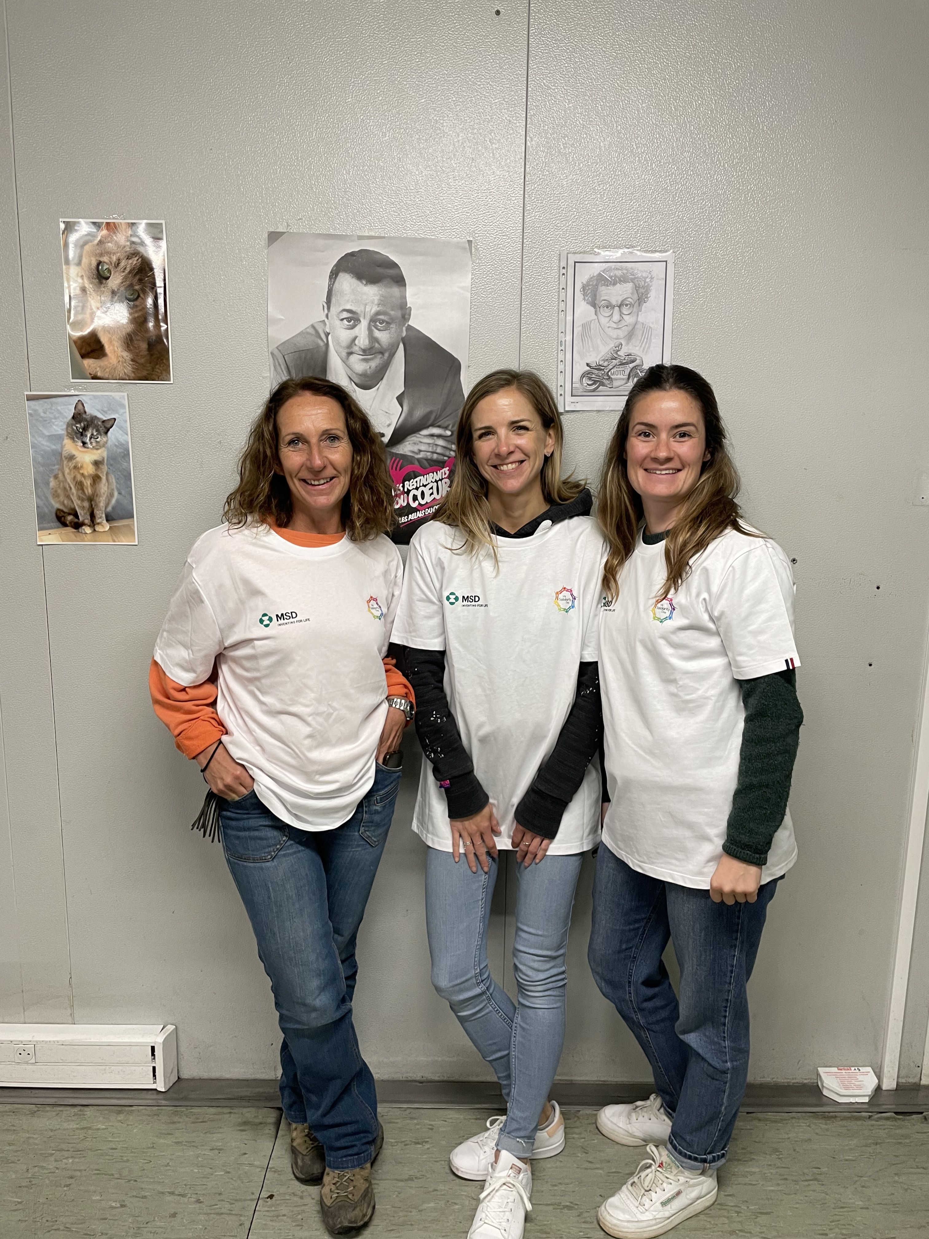 Collaboratrices lors d_une journee solidaire aux Restos du coeur_
