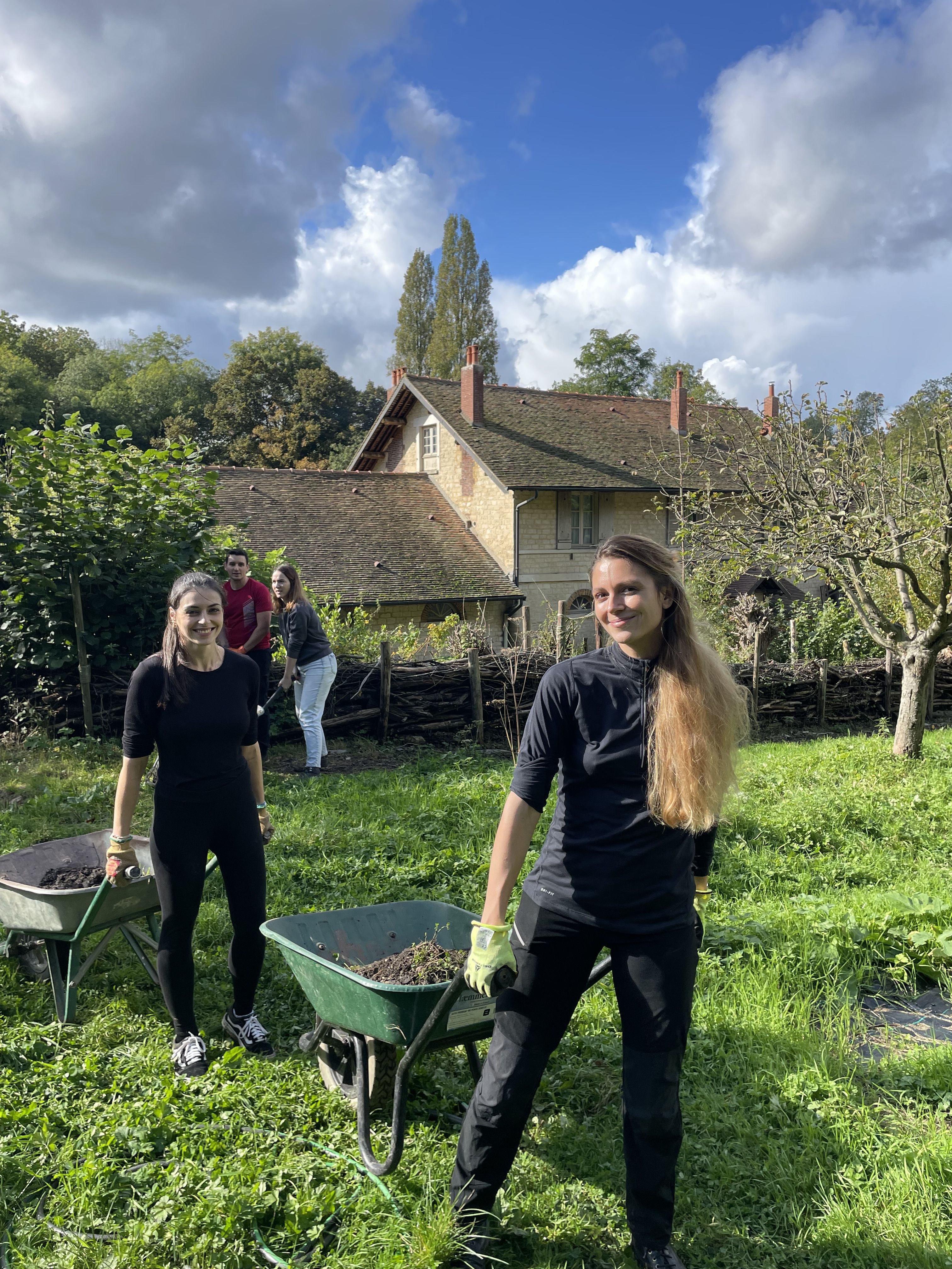 Collaboratrices a la ferme1