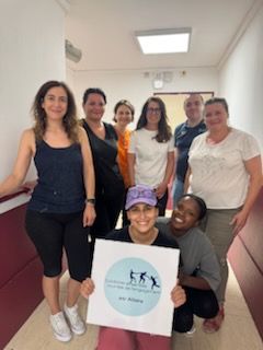 Collaborateurs lors d_une action renovation bricolage peinture3