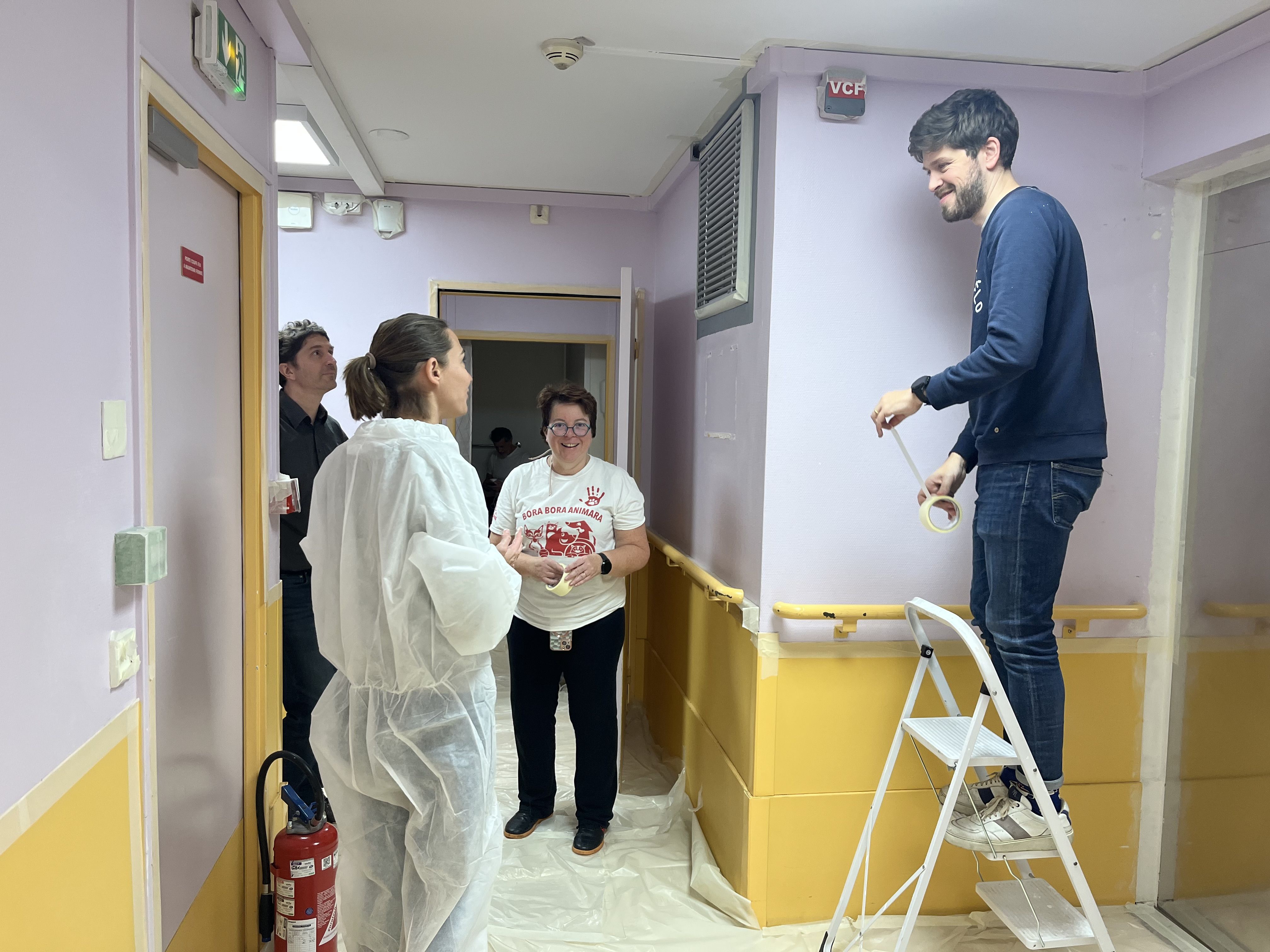 Collaborateurs lors d_une action renovation bricolage1