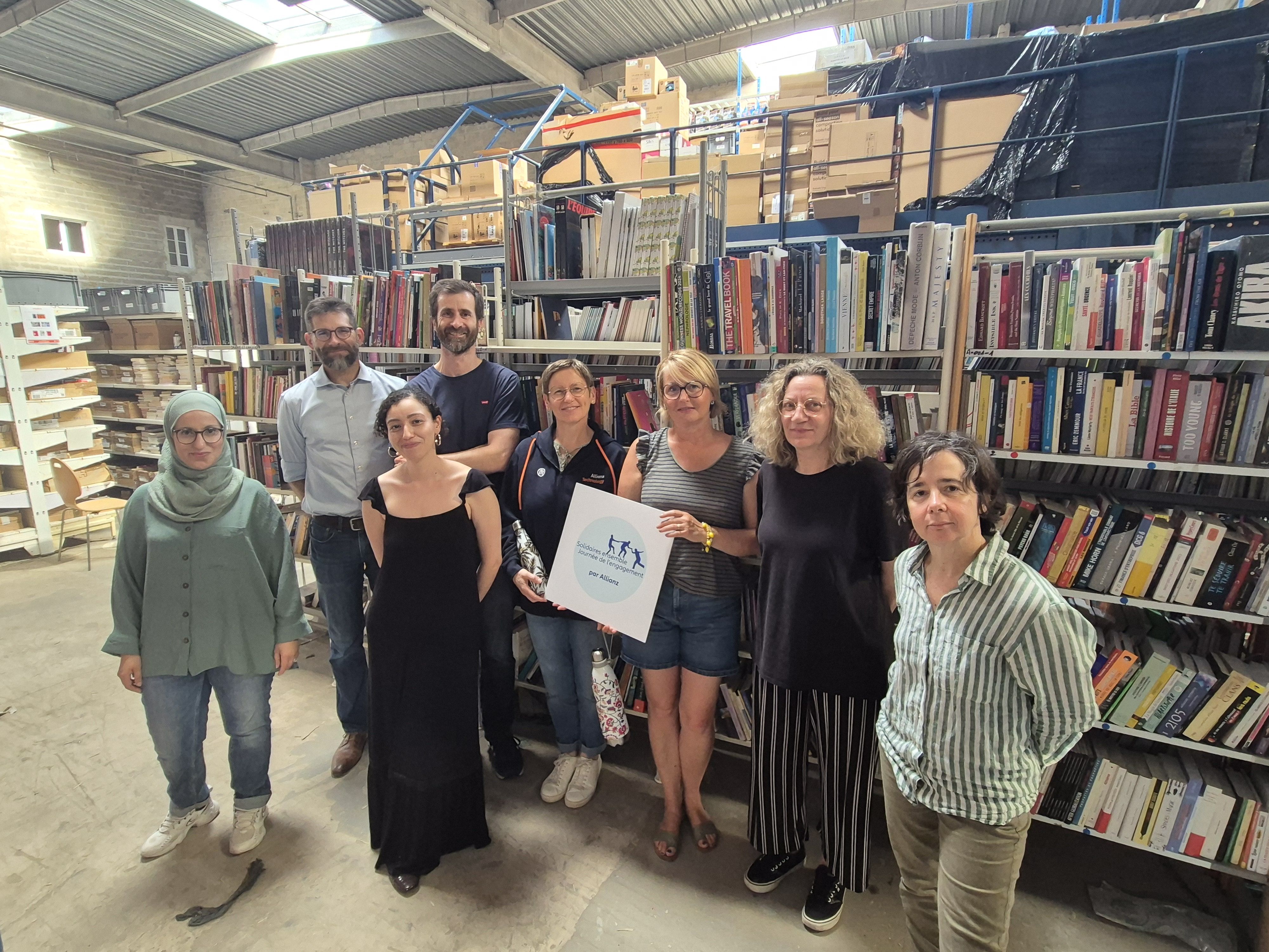 photo de groupe lors dune action de tri et collecte