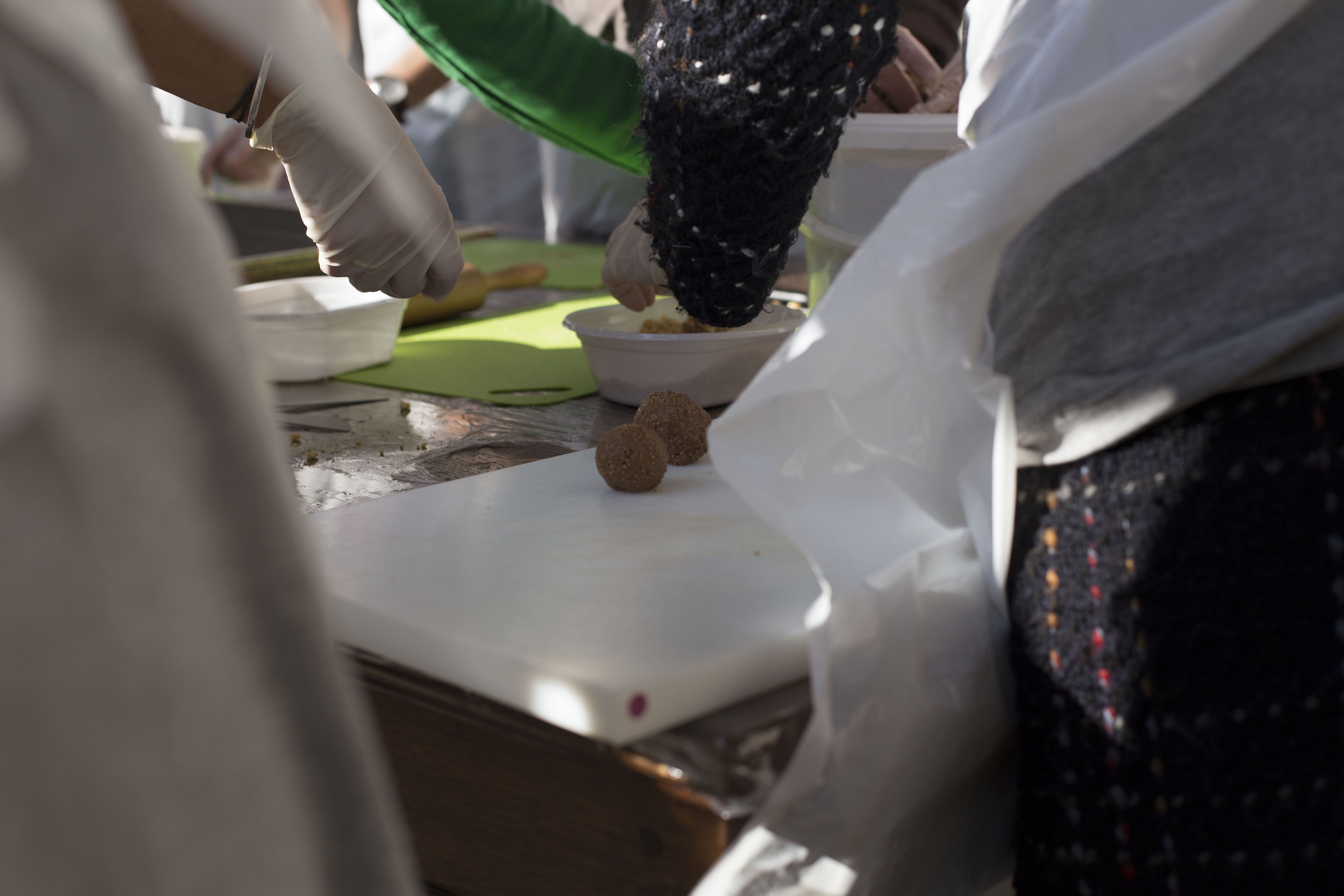 Preparation de gateaux pour une distribution alimentaire5