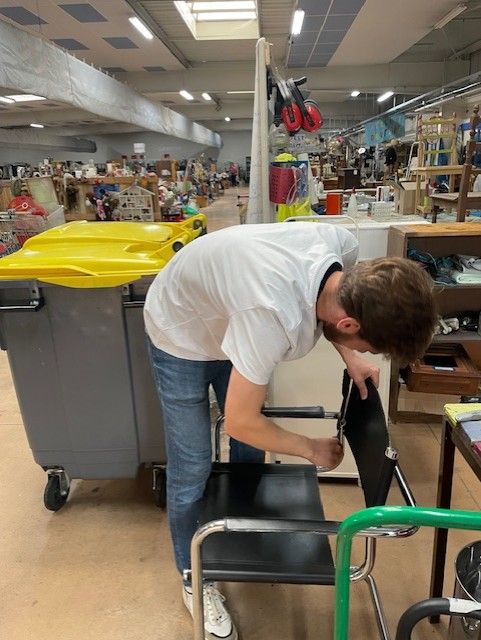 Reparation d_une chaise