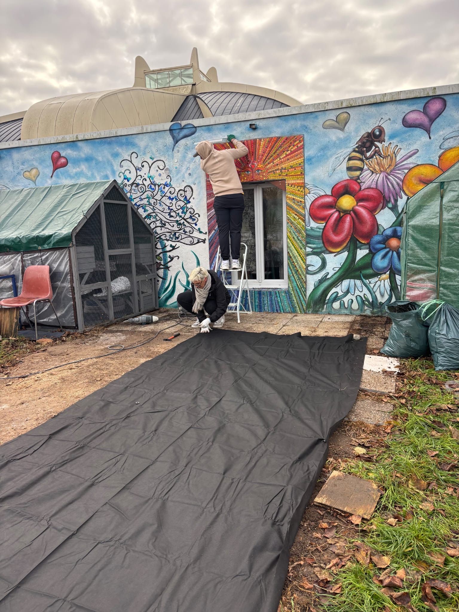 Collaborateurs lors d_une action renovation bricolage4