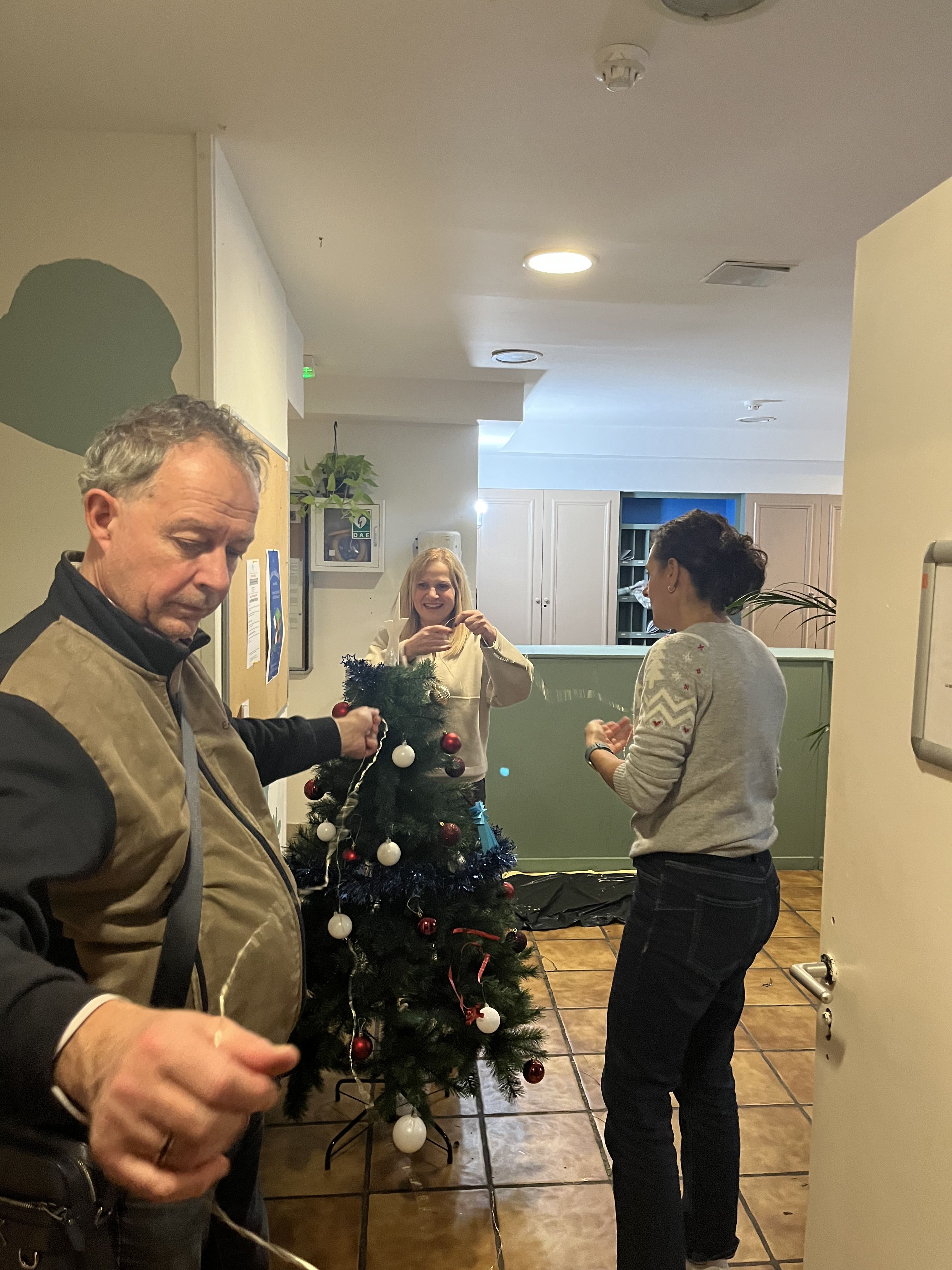 Collaborateurs lors dune action pour Noel 2
